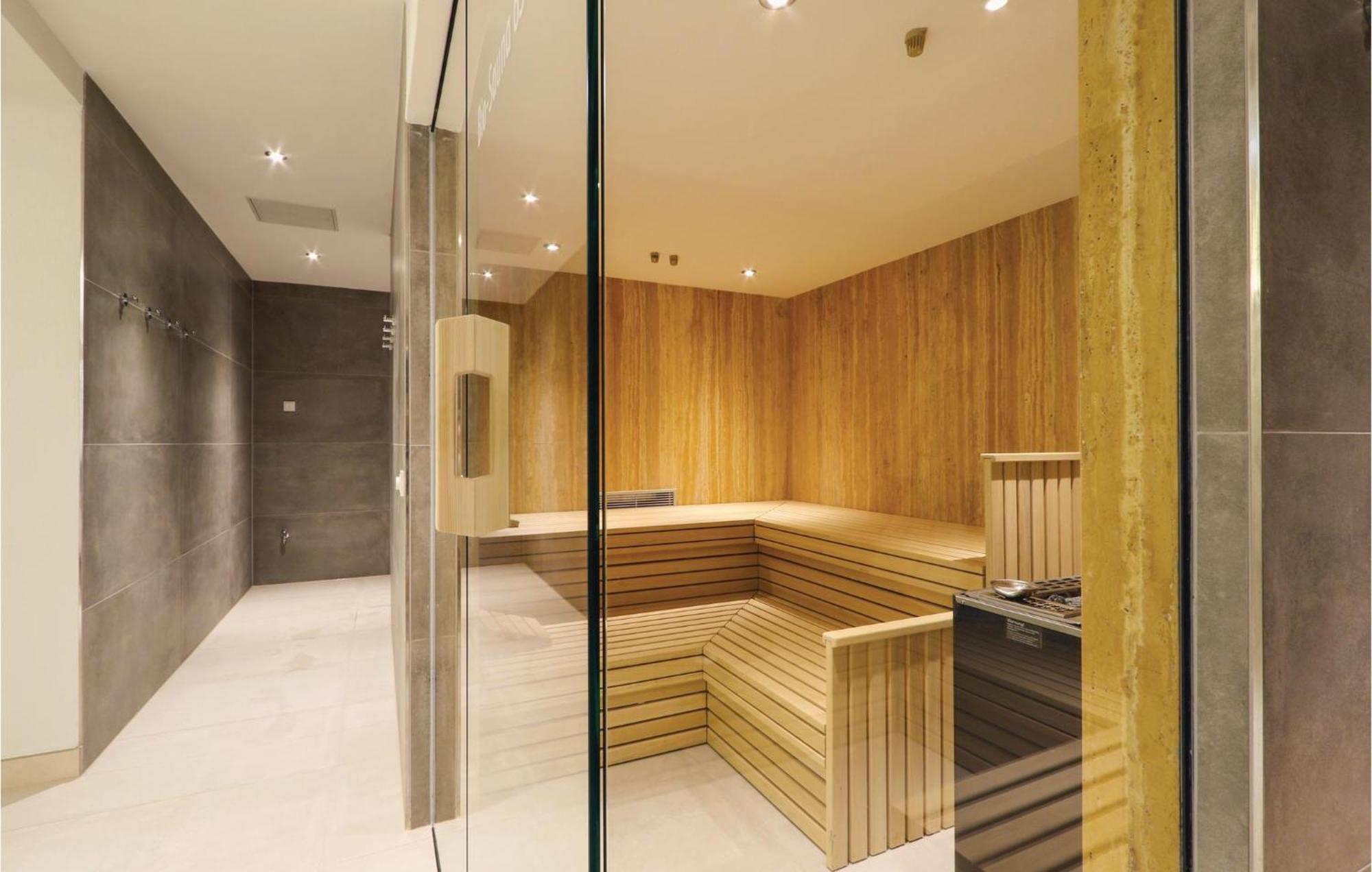 Penthouse Garden Apartment Binz Luaran gambar